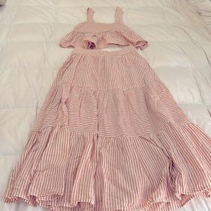 NEVER WORN American Eagle Matching Top and Skirt